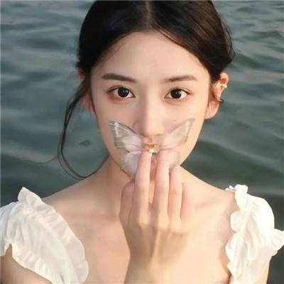 黑暗中的吻